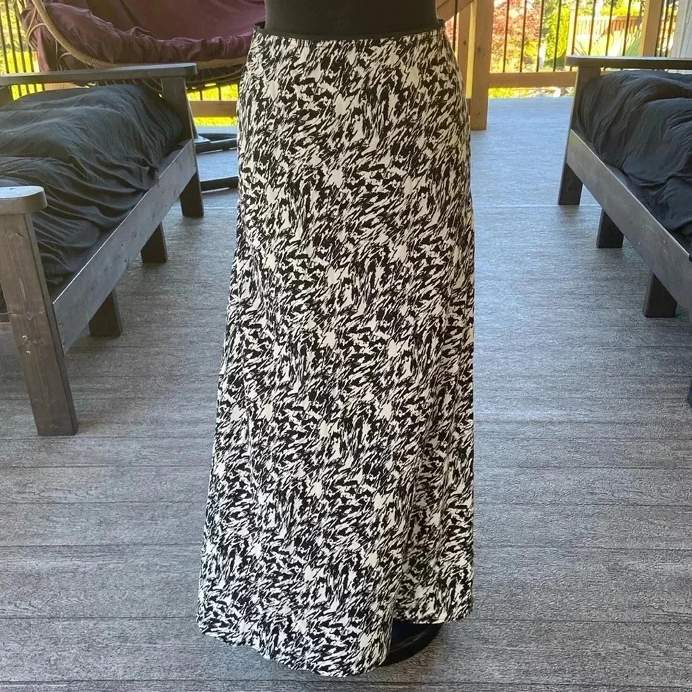 * NWOT* Part Two |  A- Line Skirt